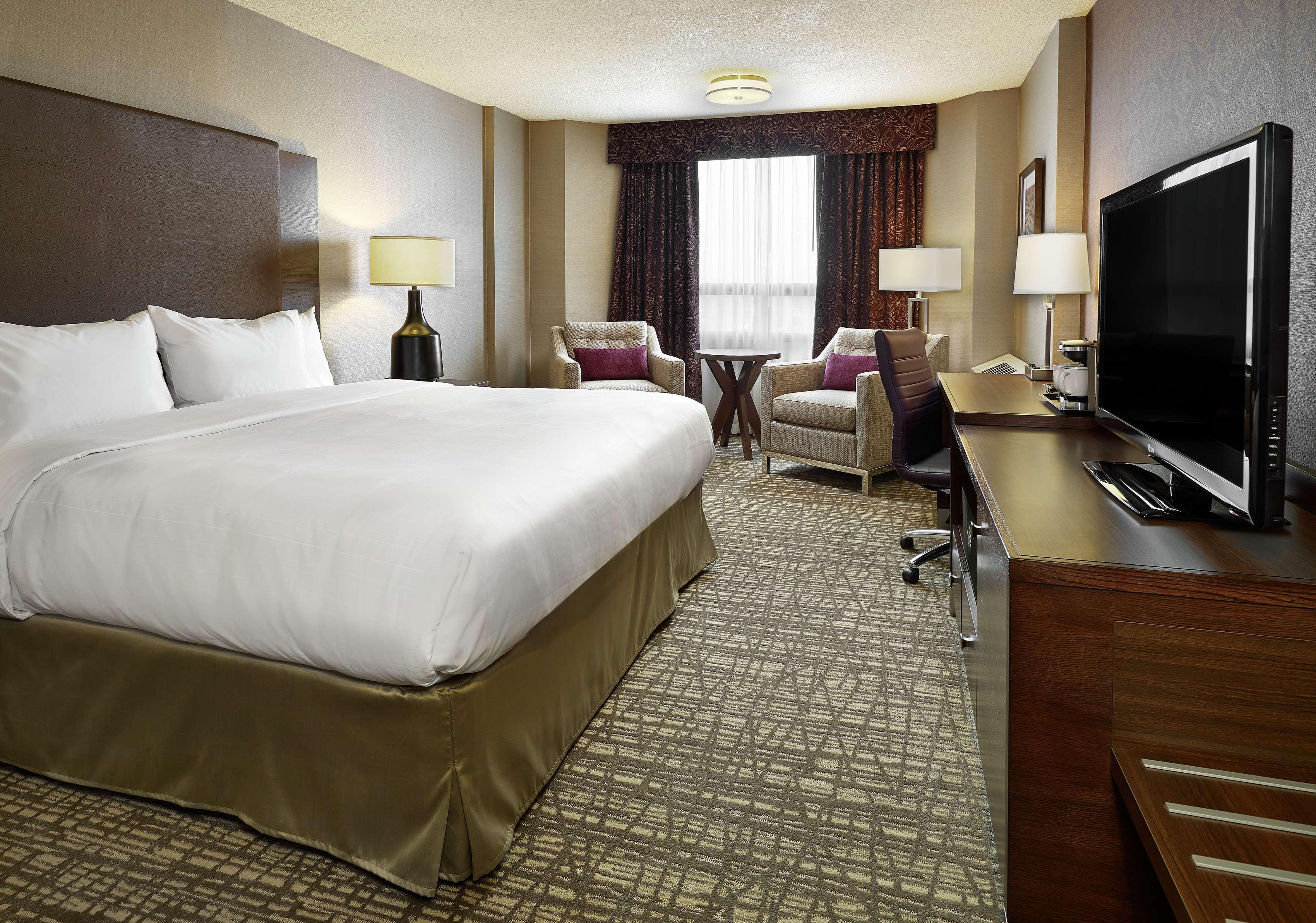 Hotel Doubletree By Hilton West Edmonton Esterno foto